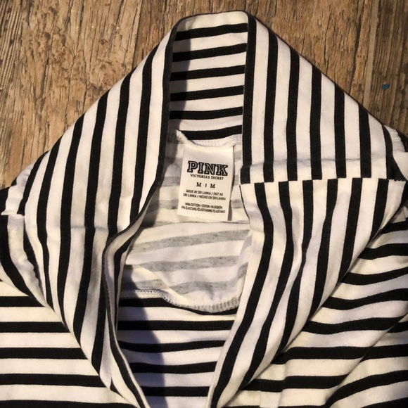 Victoria secret PINK mini skirts - Picture 4 of 5